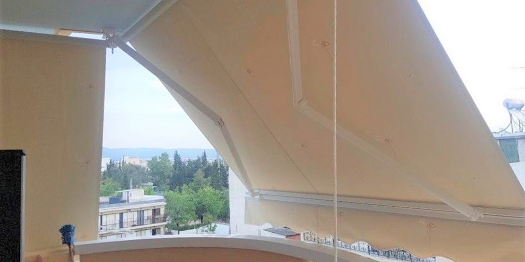 ΜΕ ΒΡΑΧΙΟΝΕΣ